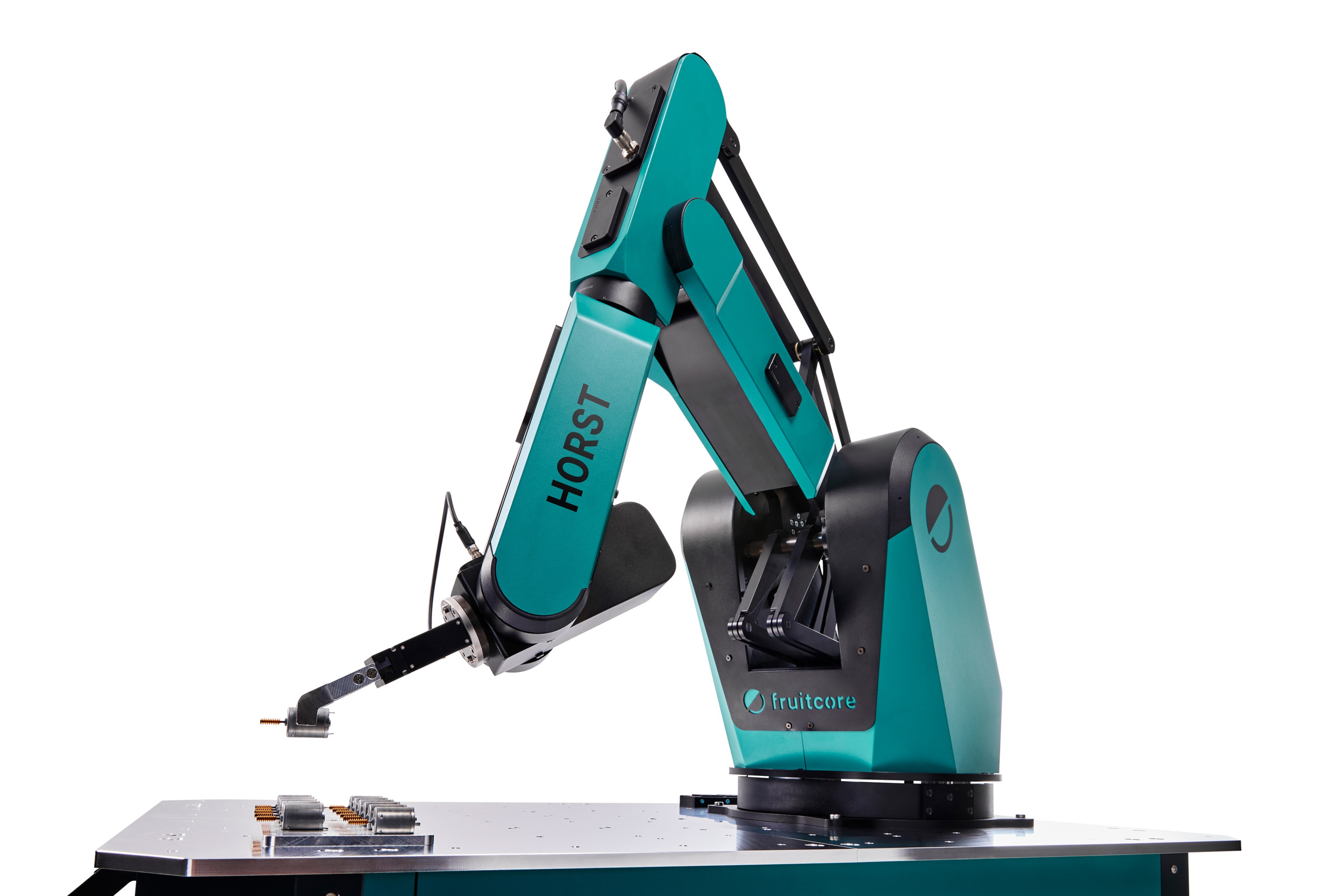Mit dem neuen Roboter sind eine Vielzahl von Anwendungen möglich. Er ist wie geschaffen für Maschinenbestückung und Pick&Place-Anwendungen. 